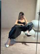 Load image into Gallery viewer, Balloon eco leather trousers - black