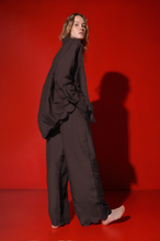 Load image into Gallery viewer, Corfu 3 piece set: long blouse, shorts, trousers - chocolate