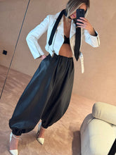 Load image into Gallery viewer, Balloon eco leather trousers - black