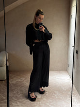 Load image into Gallery viewer, Corfu 2 piece set: cropped blouse and trousers - black