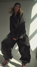 Load and play video in Gallery viewer, Balloon silk organza trousers - black