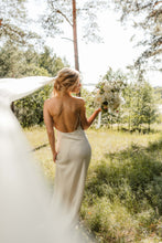 Load image into Gallery viewer, Zhanett heavy silk open back maxi gown