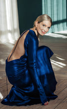 Load image into Gallery viewer, Jagger open back silk midi dress - midnight blue