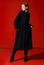 Load image into Gallery viewer, Mairita cashmere coat with silk lining - camel