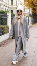 Load image into Gallery viewer, Alpaca maxi oversized coat with silk lining and belt-grey
