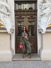 Load image into Gallery viewer, Cargo blouse and balloon trousers set - chocolate

