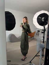 Load image into Gallery viewer, Cargo balloon trousers - haki
