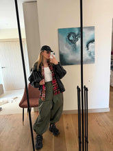 Load image into Gallery viewer, Cargo blouse and balloon trousers set - chocolate
