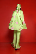Load image into Gallery viewer, Blossom silk blouse - lime
