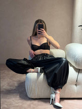 Load image into Gallery viewer, Balloon eco leather trousers - black
